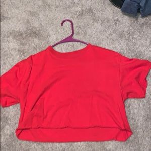 Red cropped t-shirt